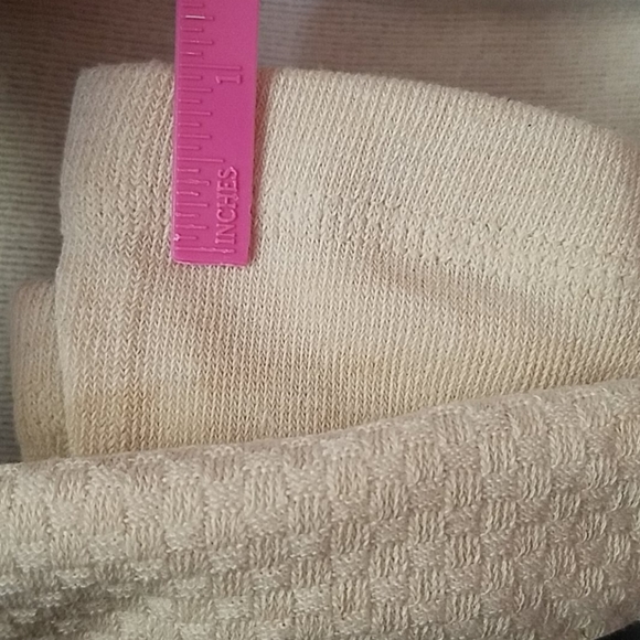 Olivia + Joy New York sweater tights - Picture 13 of 16